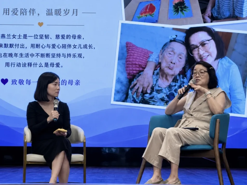 Mdm Yeo Eng Lam (right) sharing her personal journey with her mother at Kewani’s Mother’s Day event.